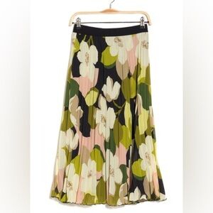 DR2 A-Line Accordion Skirt with Floral Design